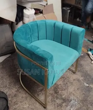 Blush Green Striking Parlour Seat
