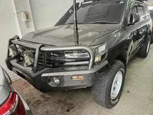 Toyota Land Cruiser 2019 Gray