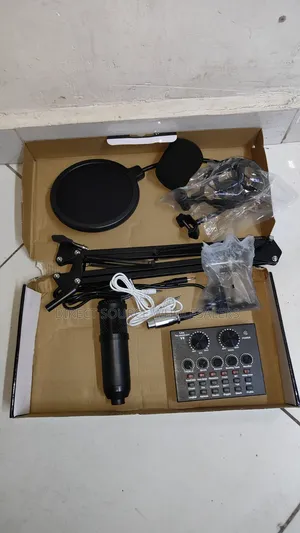 Studio Bm800 Mic Kit With Shock Mount Cable