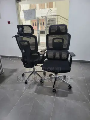 Office Chair : Black High-Back Ergonomic Mesh Office Chair