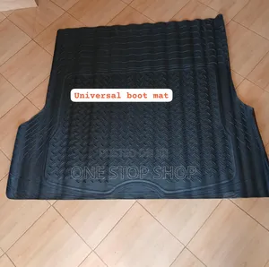 Black Heavy Rubber Universal Boot Mat Cut Along Predefined Lines Tofit