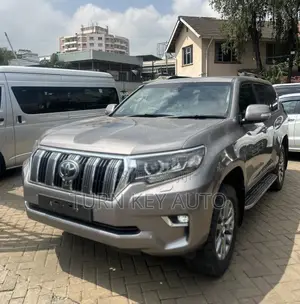 Toyota Land Cruiser Prado 3.0 190hp 2018 Gray