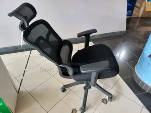Backrest Reclined Office Chair