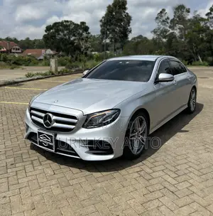 Mercedes-Benz E220 2016 Silver