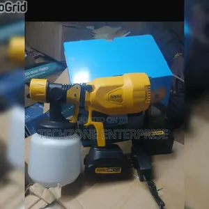 Dewalt Cordless Spray Gun With 2 Batteries 