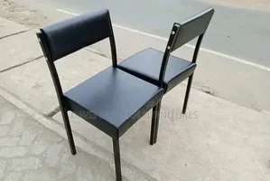 Black Waiting Chair