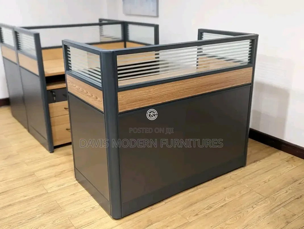 L-Shaped Office Workstation