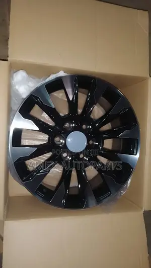 Rims 18 Inch Black Machine Face Et25 H*Pcd 6x139.7 Cb 106.1 Ao9880f