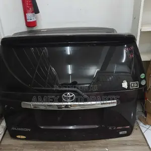 Tail Gate Toyota Corolla Rumion Zre152 2014