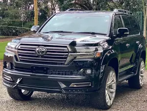 Toyota Land Cruiser 4.6 V8 ZX 2019 Black