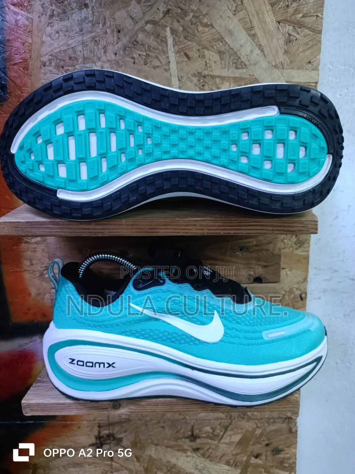 Nike Zoom Vomero Plus Runner