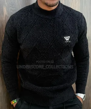Men Classic Round Neck Sweaters
