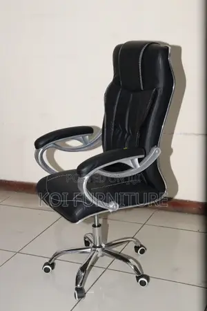 Office Chair : Black Pu Leather High-Back Executive Office Chair