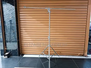 Light Stand With Boom Arm and Sandbag