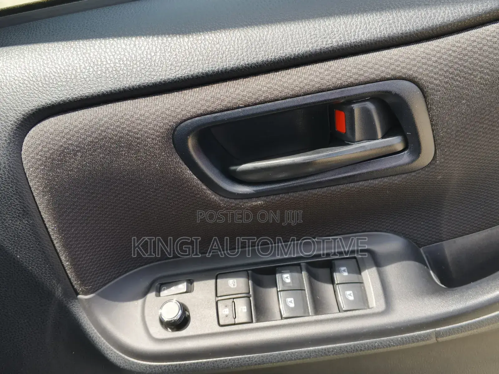 Toyota Voxy 2019 Silver