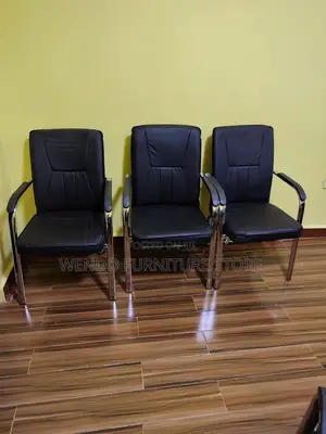 Office Chair : Q12 Black Faux Leather Visitor Office Chair,