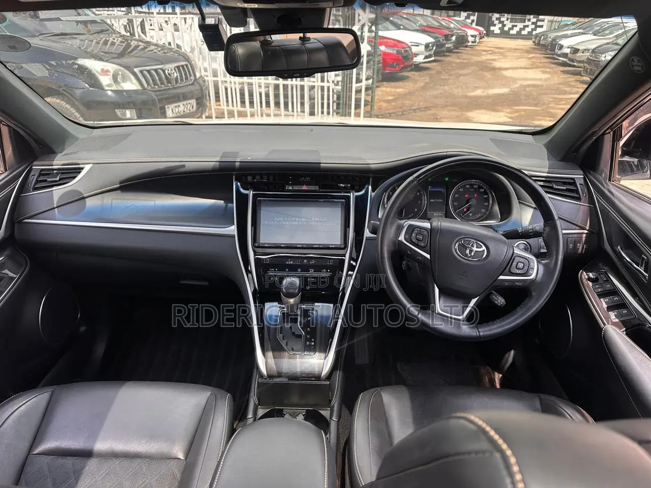 Toyota Harrier 2.0 2018 White