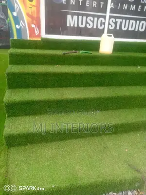 Artificial Lawn Grass Carpet for Modern Elegant Home Design