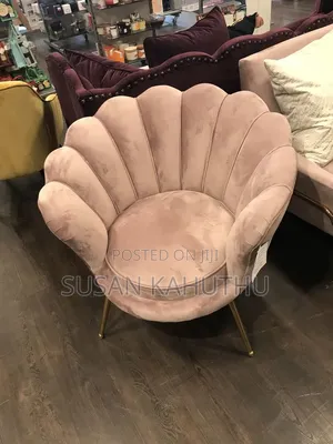 Blush Brown Alluring Parlour Seat