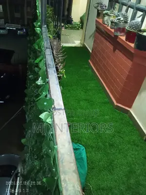Durable Synthetic Grass Carpet for Outdoor Entertainment Areas