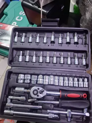 46 Pieces Socket Wrench Tool Set