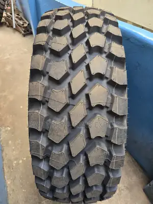 395 /85 R20 Michelin Tires (Diff)