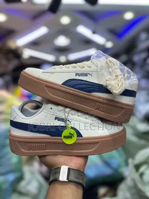 Puma Smash Platform “V3 “
Sneakers