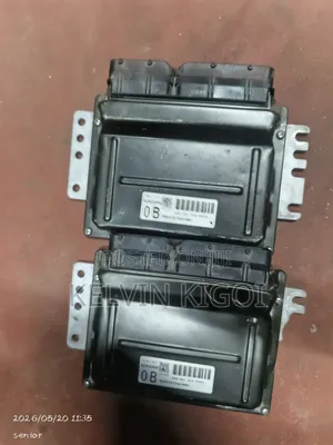 Nissan X-Trail Nt30 Engine Control Unit