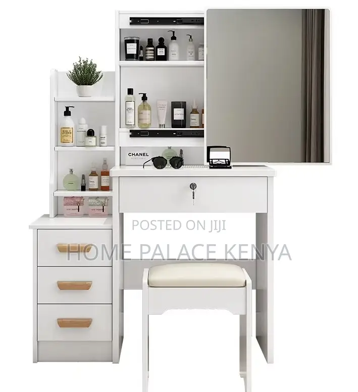 Dressing Table: Luxury Makeup Dressing Table With Mirror
