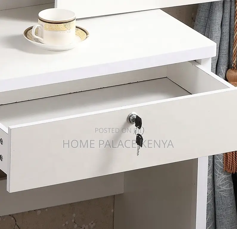 Dressing Table: Luxury Makeup Dressing Table With Mirror