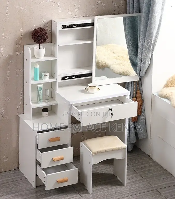Dressing Table: Luxury Makeup Dressing Table With Mirror