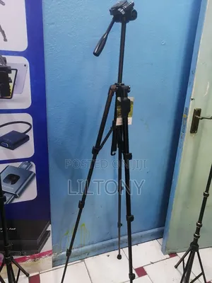 1.8m Camera /Phone Tripod Stand