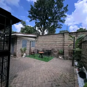 4bdrm Maisonette in Lavington, Muthangari for rent