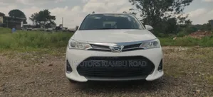 Toyota Corolla Fielder 1.5 Hybrid FWD 2019 White