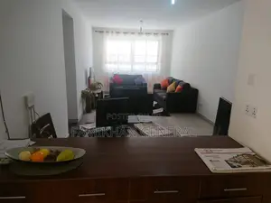 3bdrm Block of Flats in Greatwall, Gateway Mall Area for sale