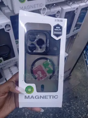 iPhone 17 Pro Max Silver and Black "High Quality Magsafe Cover