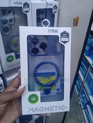 iPhone 17 Pro Max Clear Lightweight Cover