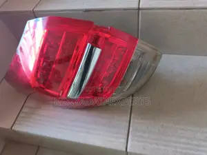 Toyota Vanguard 2012 Blacklight