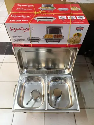 Chafing Dish/Signature Stainless Steel 2-Compartment Chafing Dish.
