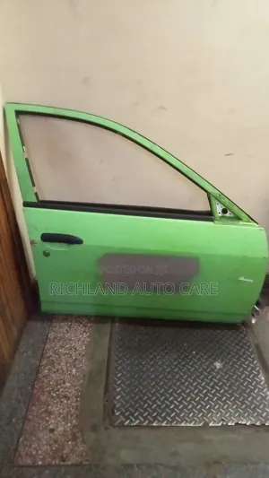 Front Door Nissan Wingroad Y11 RHS