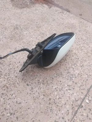 Sidemirror Toyota Ist LHS Ncp110 12wire With Camera