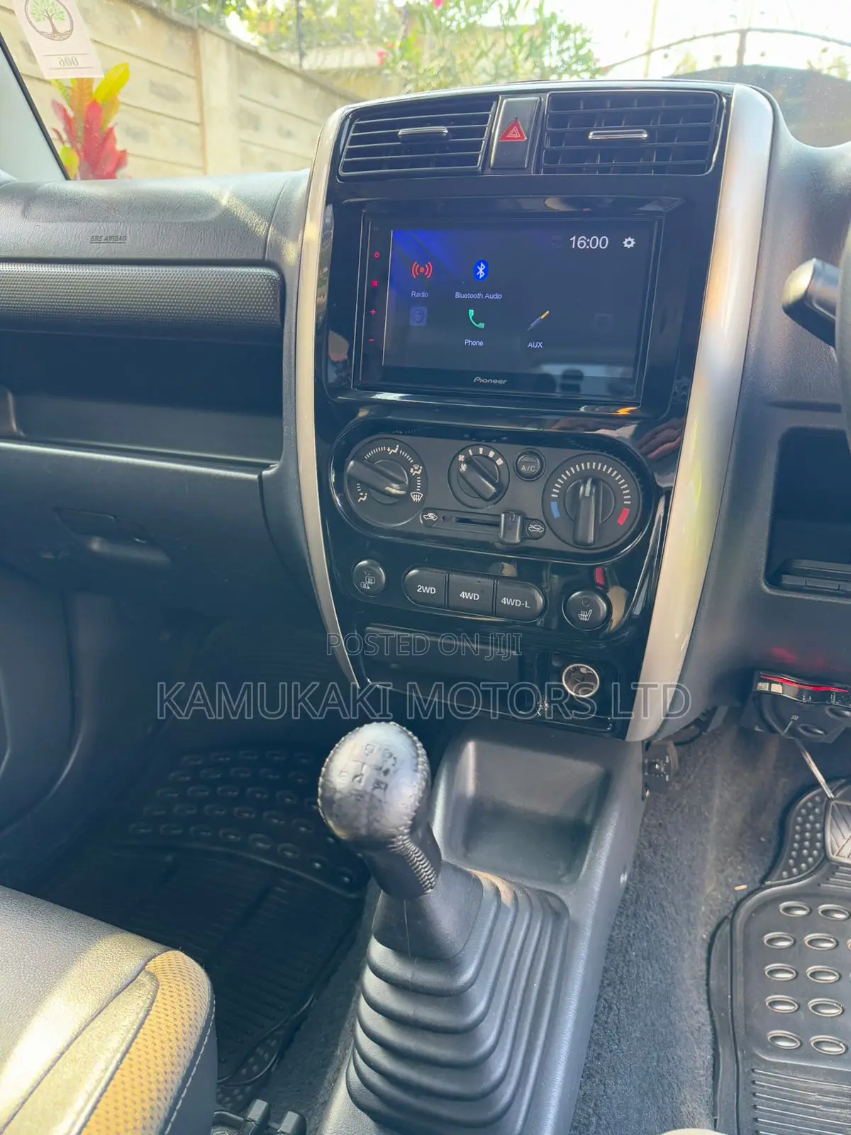 Suzuki Jimny 2016 Pearl