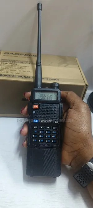 Handheld Walkie Talkie Radio Call Baofeng Uv5r-Plus