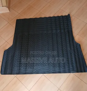 Black Universal Boot Mat
