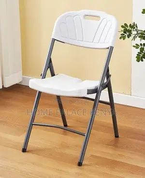Foldable Chair: Portable Plastic Outdoor Chair