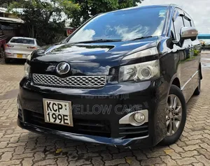 Toyota Noah Executive Travel and Chauffeur Service