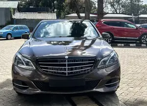Mercedes-Benz E250 2013 Brown