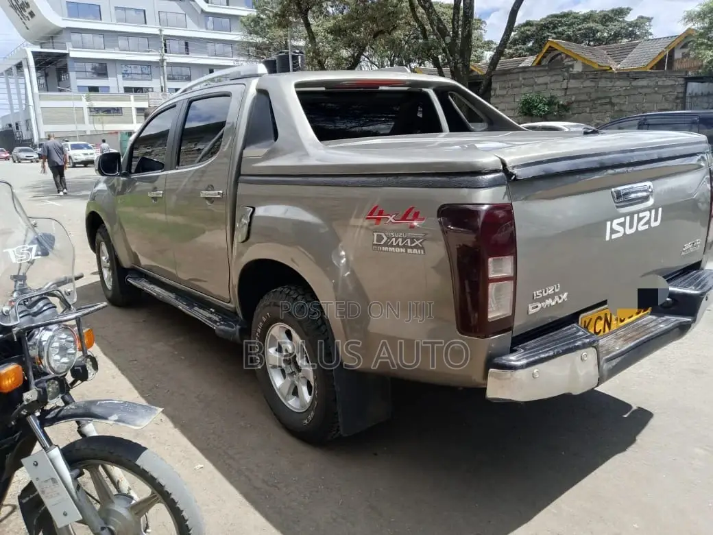 Isuzu D-MAX 2017 Gray