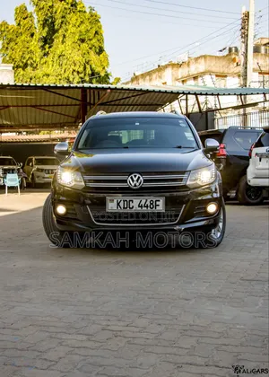 Volkswagen Tiguan 2015 Black