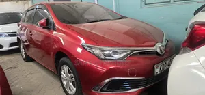 Toyota Auris 2017 Red